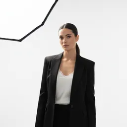 Studio fashion — minimalist
